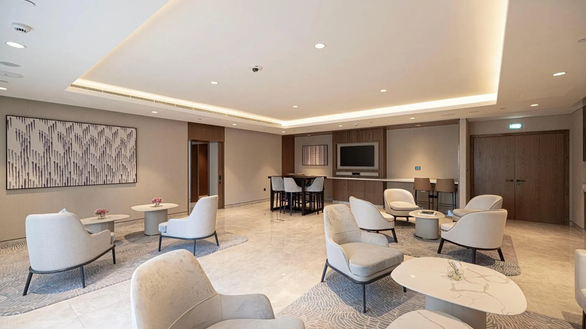 Iconic Two-Bedroom Apartment With Full Burj Khalifa & Fountain View By Prestige Nest Dubaj