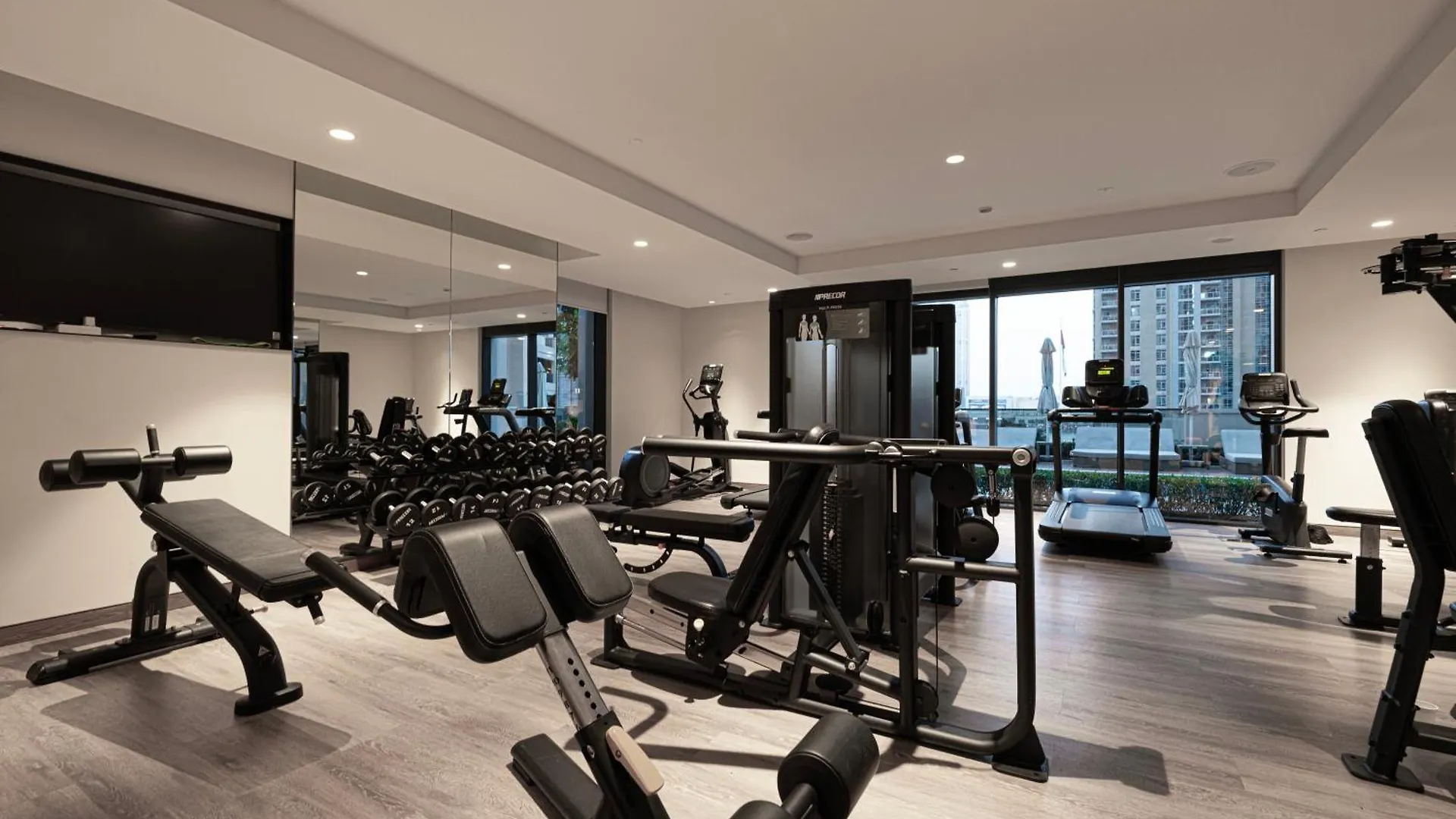 Iconic Two-Bedroom Apartment With Full Burj Khalifa & Fountain View By Prestige Nest Dubaj