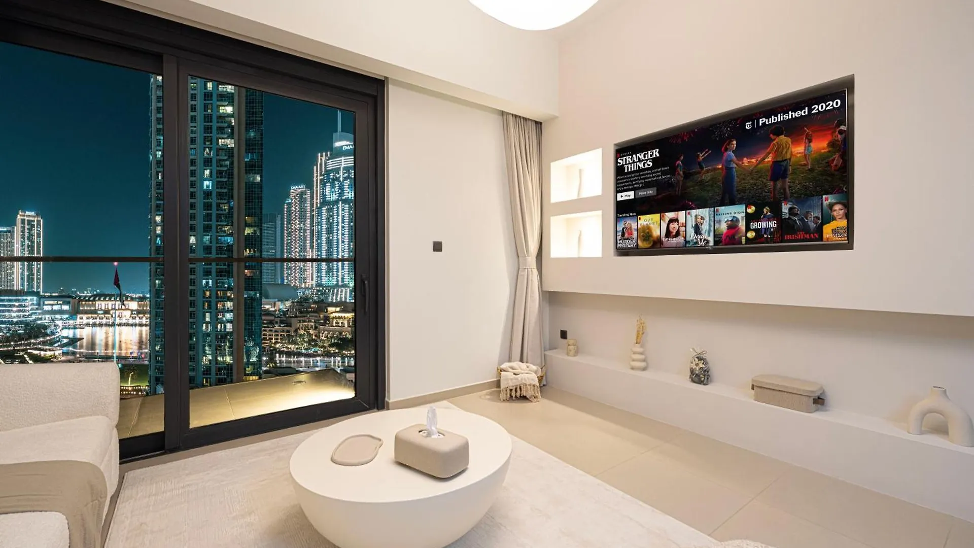 Iconic Two-Bedroom Apartment With Full Burj Khalifa & Fountain View By Prestige Nest Dubaj